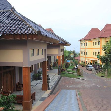 Ciptaningati Hotel Batu  Exteriér fotografie