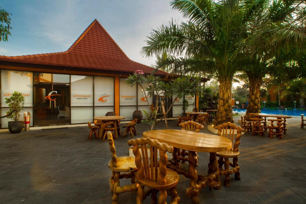 Ciptaningati Hotel Batu  Exteriér fotografie